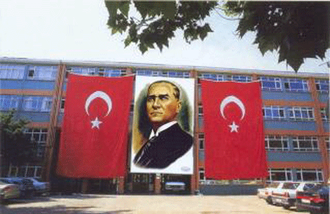 Atatürk Resimleri Bayrak Modeli Büyük Boy 6x9 metre