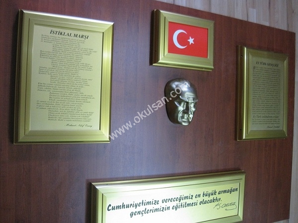 Atatürk köşeleri için Atatürk Maskı kabartma fiber 28 cm